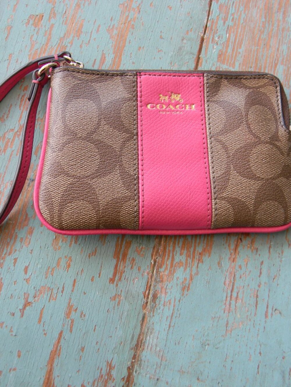 Coach Signature tan/pink Corner Zip Wristlet Wrist Strap CANVAS/LEATHER